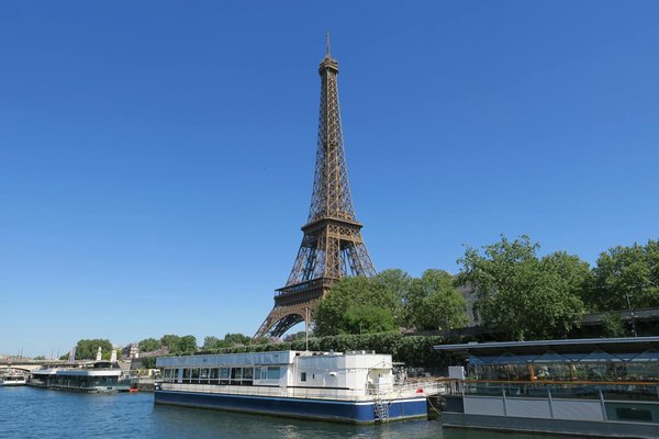 Découvrez le Meilleur Emplacement pour Votre Camping-Car sur la Splendide Côte d'Azur : Le Guide Complet